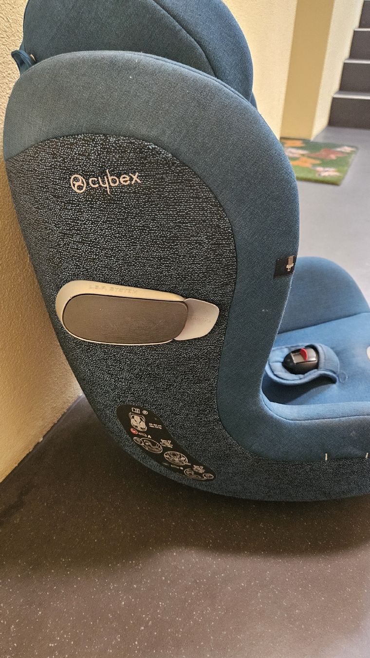 Cybex Auto-Kindersitze: Cybex Kindersitz Sirona blau – Gebraucht aus Zürich von bonsab74 1