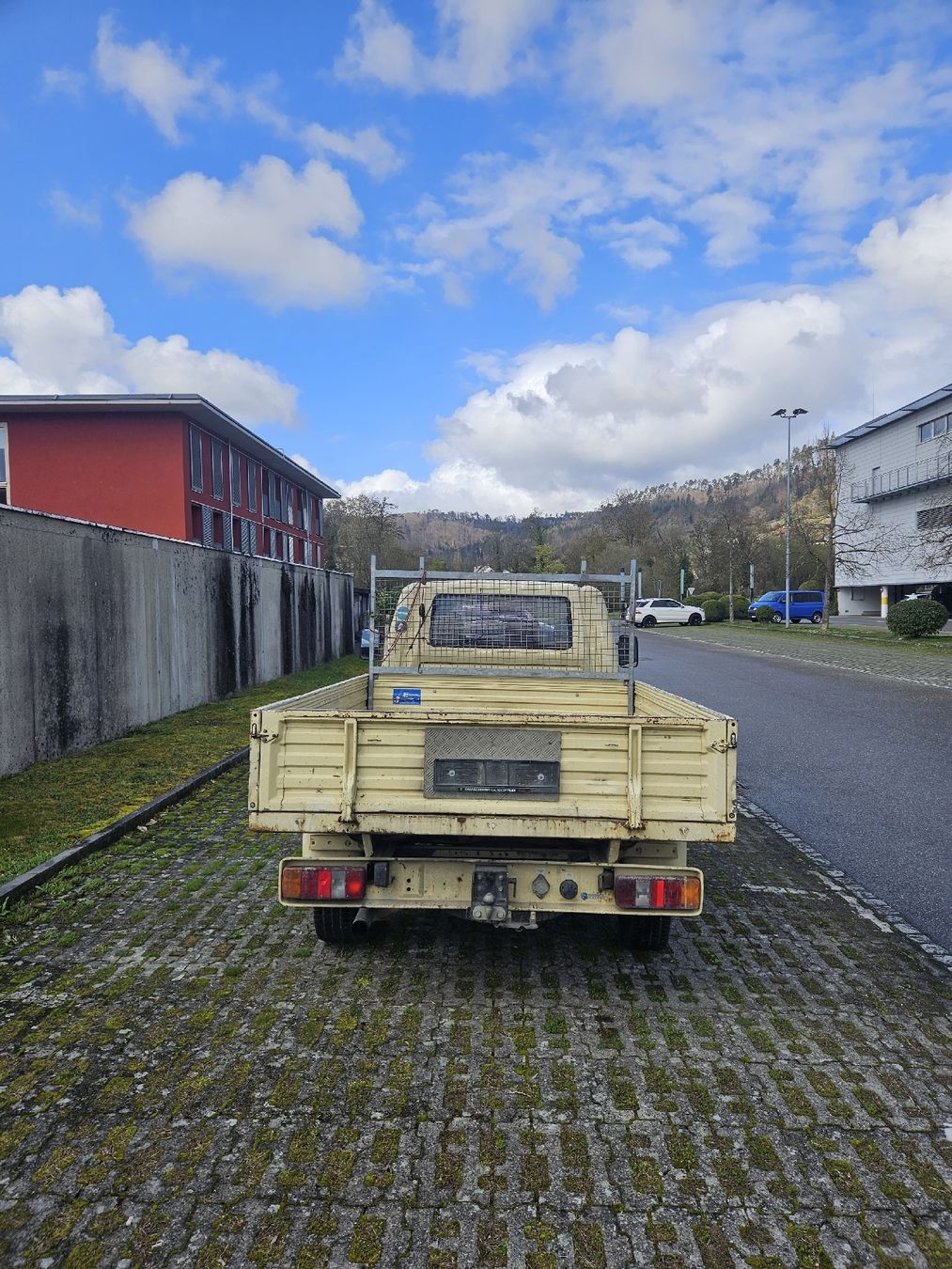 Veicoli commerciali: VW Transporter T4 mit Pritsche – Usato da Zwingen venduto da mas_67v8 2