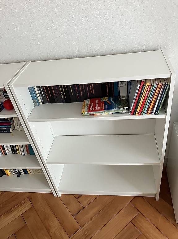 Scaffali: 2 leere Billy Bücherregal IKEA  – Usato da Bern venduto da mum_pv57 1