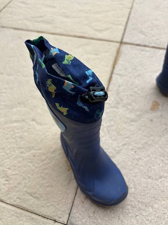 Scarpe per ragazzi: Bottes taille 24-25 – Usato da Chapelle-s-Moudon venduto da vanesso 2