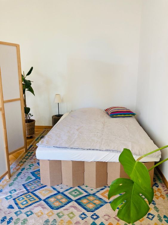 Room In A Box Bett Knarrt