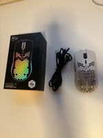 Glorious Model O Wireless White Mouse