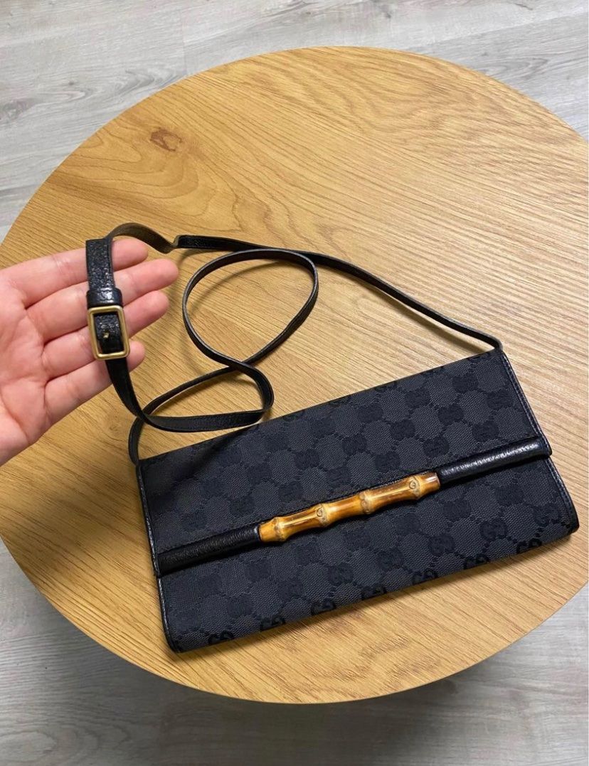 Borse da donna: Sac GUCCI Monogram Bamboo Bar Clutch – Usato da Montreux venduto da Perledor 6