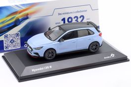 Hyundai i30 N Phase II 2021-2024 hellblau / schwarz     1:43
