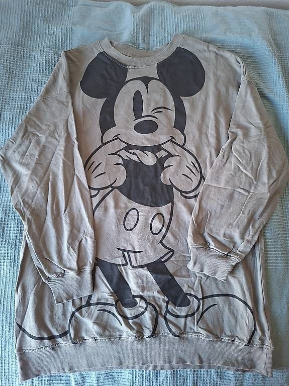 T-Shirts: Langes T-shirt Mickey Mouse – Gebraucht aus Winterthur von bub_rq8q