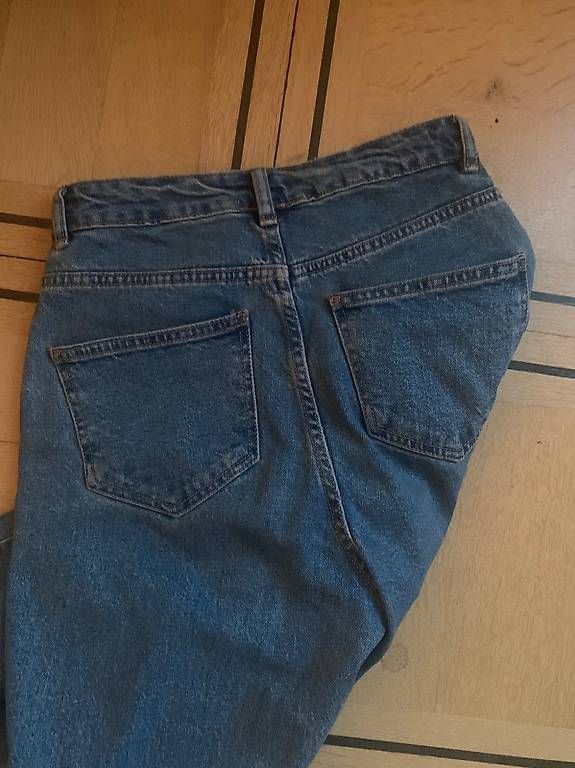 Jeans: Jeans Only – Usato da Solothurn venduto da mar_spc6 1