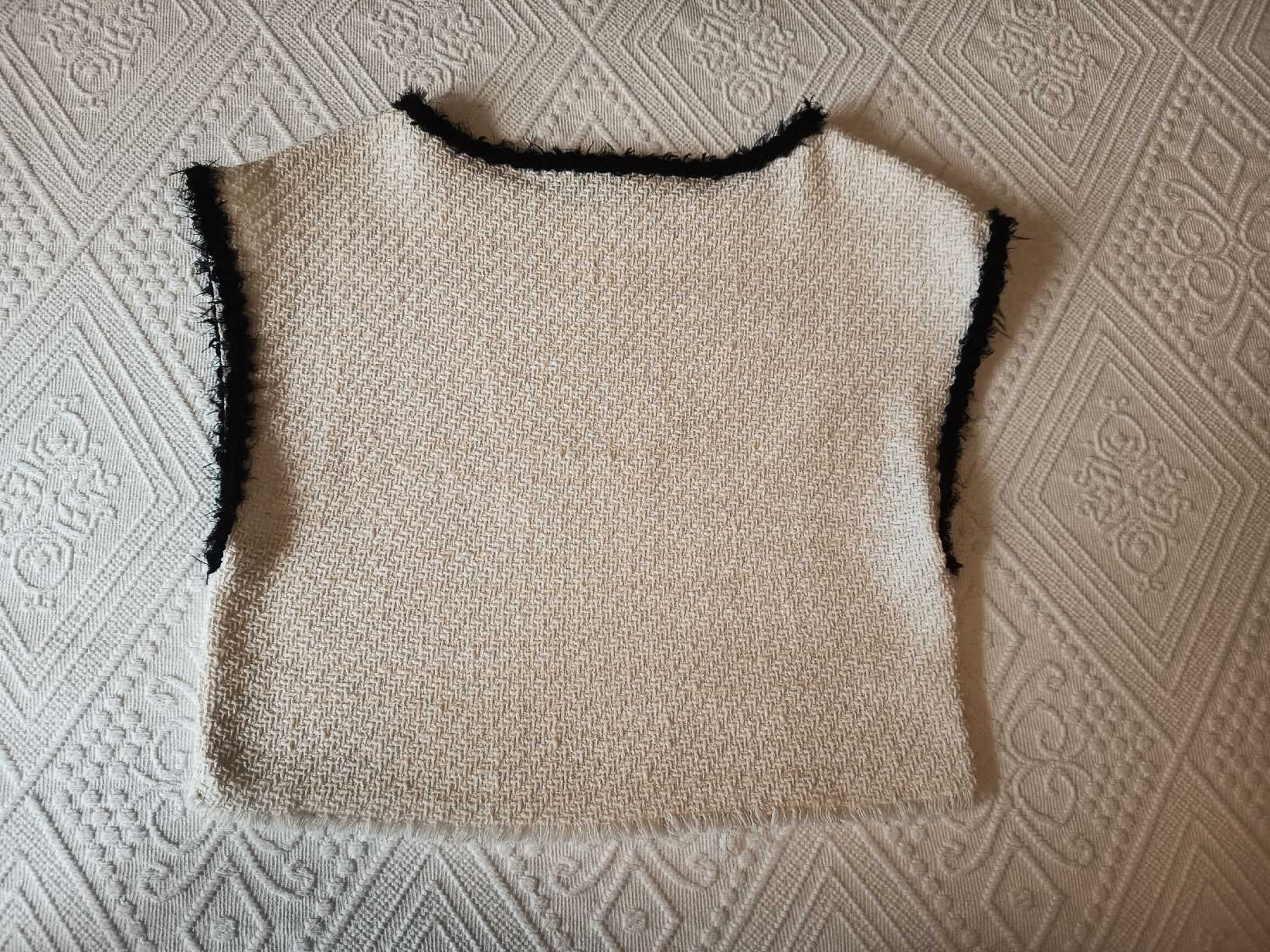 Zara Top: Zara Top beige short sleeve – Nuovo (secondo la descrizione) da Basel venduto da beg_6v7r 1