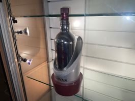 CHIVAS Whisky 1.5 l Flasche mit Flaschenhalter Exklusiv !