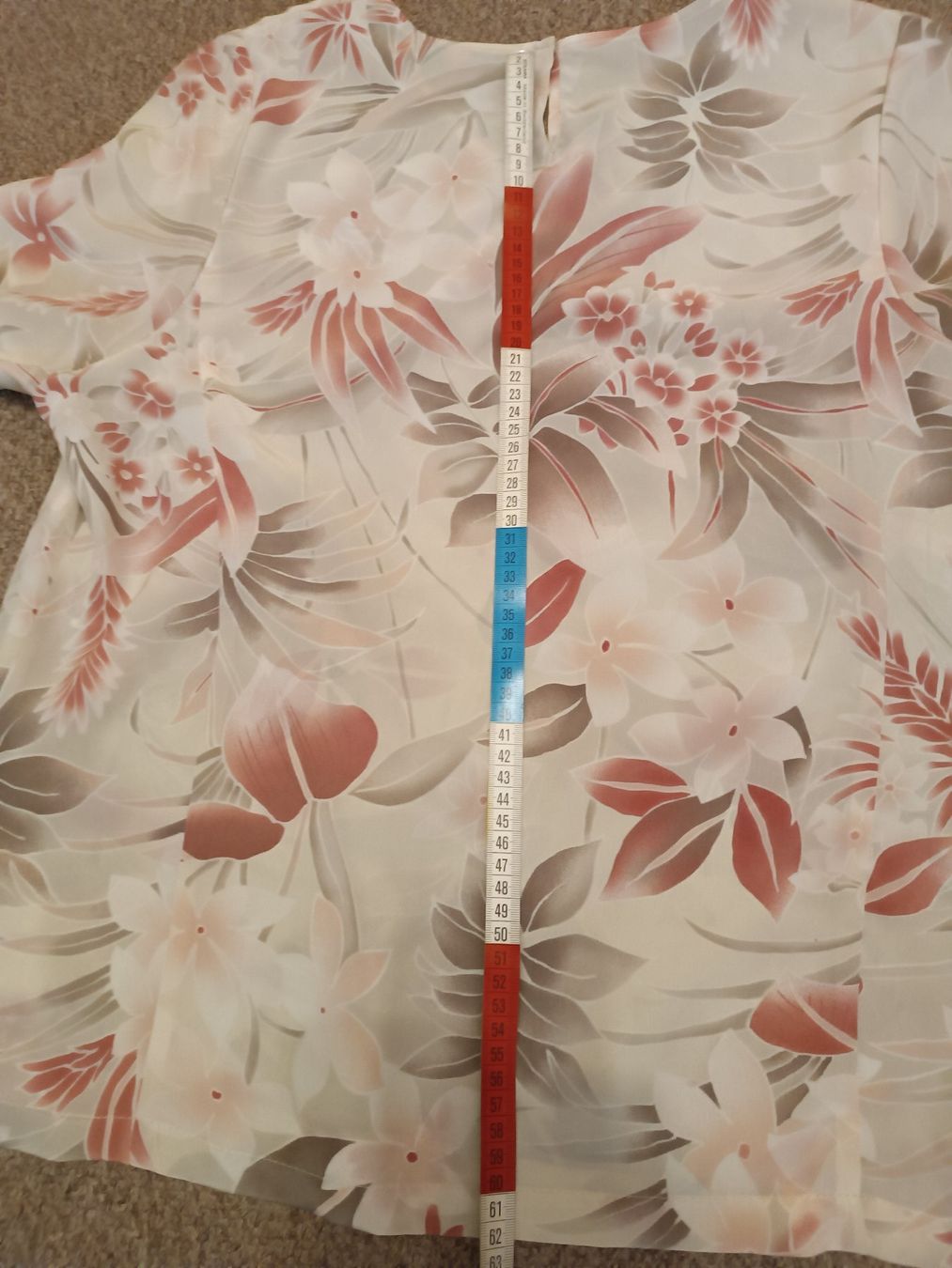 Tops: Seiden Top beige rot geblümt – Neu (gemäss Beschreibung) aus Horn von sonjamenzi 3