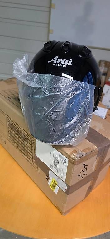 Helme & Visiere: Helm Araj L – Neu und originalverpackt aus Arbon von Secretpacks-SchLau