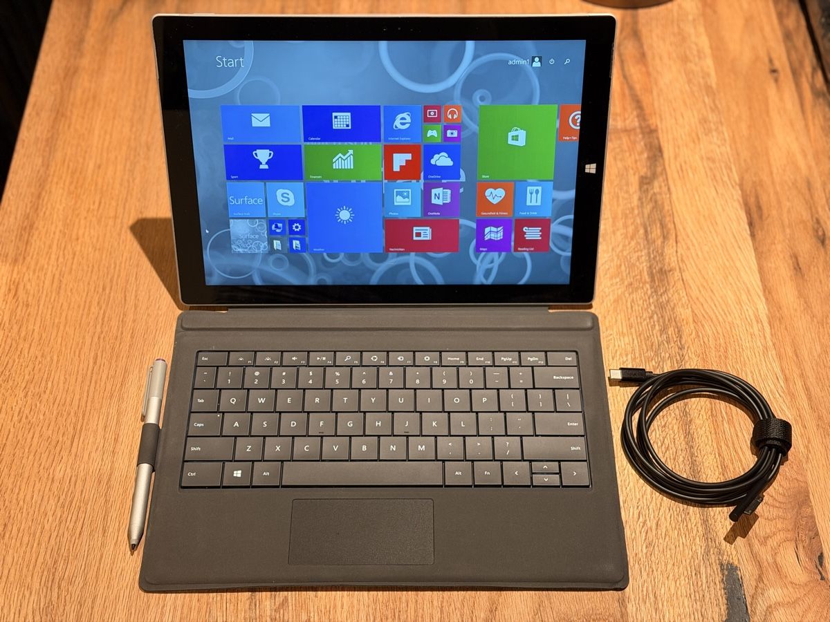 PC: Microsoft Surface Pro - Ab 1.- CHF – Usato da Interlaken venduto da Mili1711