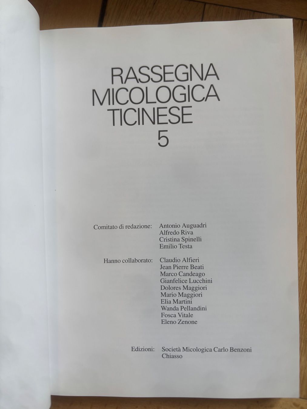 Livres: Funghi e boschi del Cantone Ticino Band 1-5 – D'occasion à Zürich par WWehrle 5