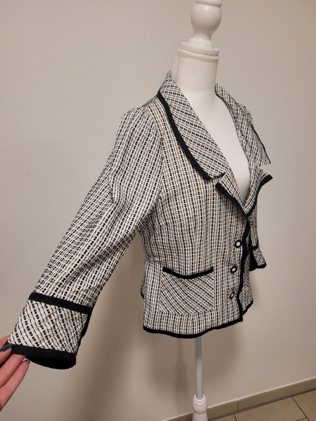 Giacche: Designer Kriss Blazer Jacke schwarz-weiss – Usato da Schaan venduto da car_wrv2 1