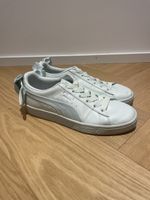 Hellblaue Pumaschuhe mit Masche, Gr. 37