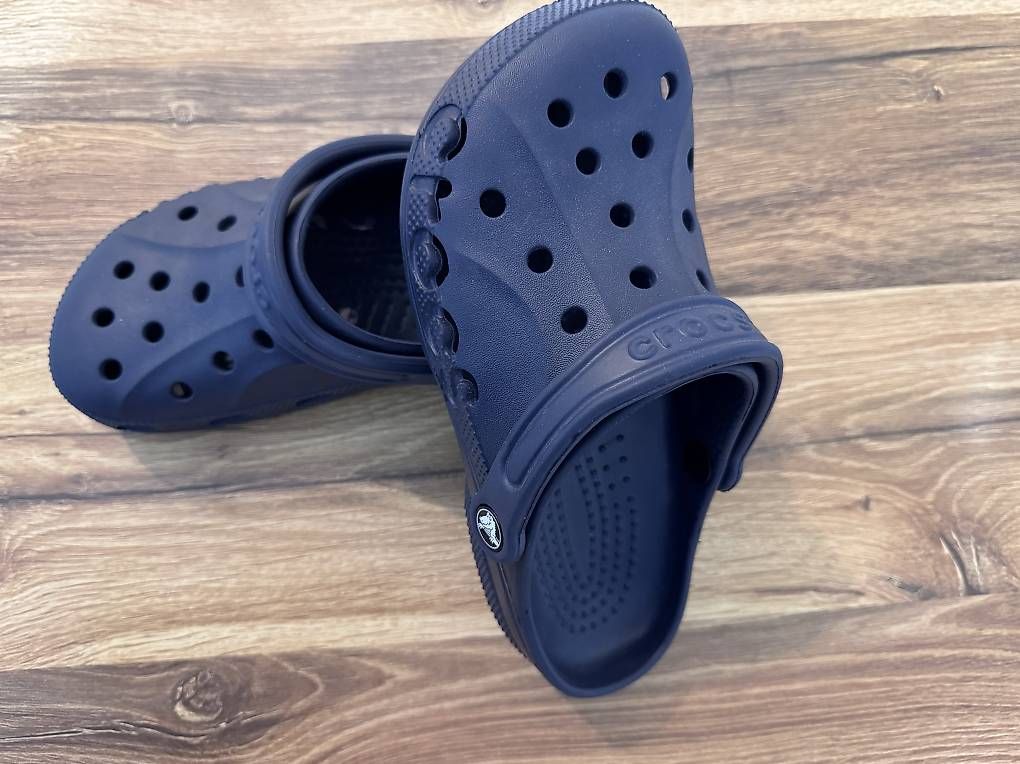 Herrenschuhe: Neue ungebrauchte dunkelblaue Crocs – Neu und originalverpackt aus Zürich von sab_mby7