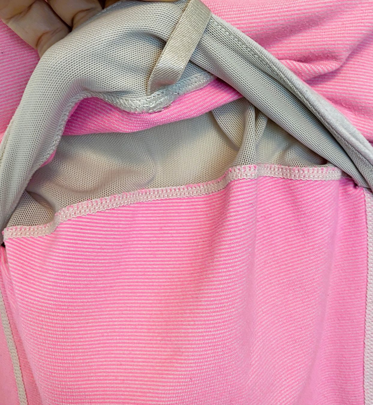 Lululemon Vestes: pink neon Lululemon Define Jacke Gr. 12=44 – D'occasion à Allschwil par Rosenfee 9