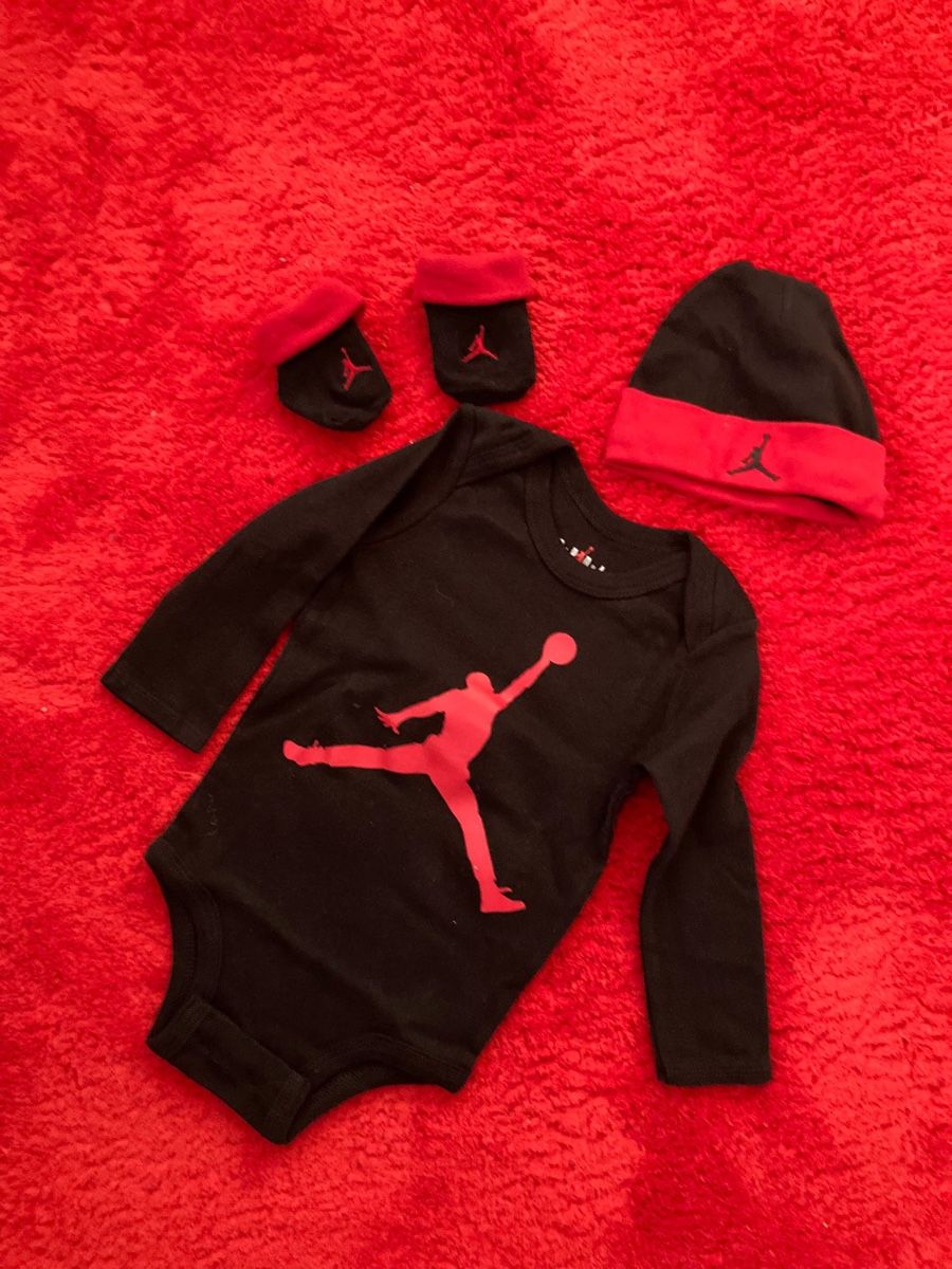 Nike Biancheria intima: Set new born Jordan tg 68/80 – Usato da Rancate venduto da Birbine