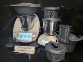 Thermomix TM6 + Thermomix Friend + nombreux accessoires