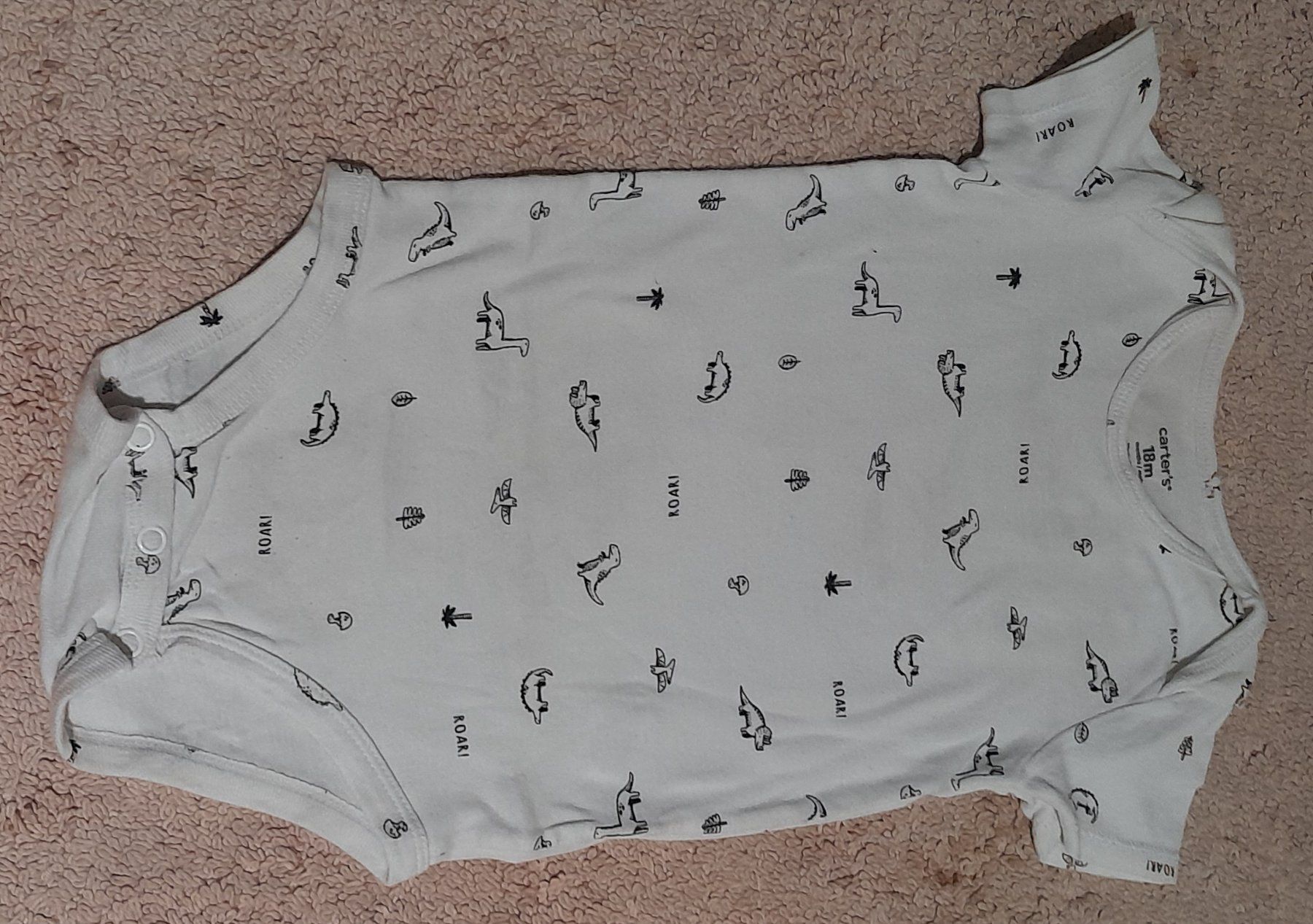 Carter's Biancheria intima: Body kurzarm Carter's Grösse 18m Dinosaurier – Usato da Zürich venduto da cole15