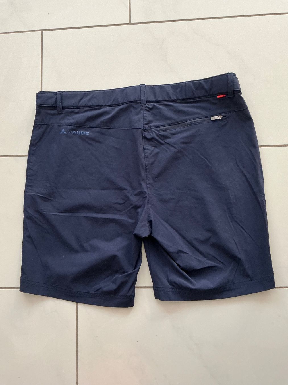 Vaude Pantaloni: Kurze Hose von Vaude Gr.44/XL – Usato da Biel-Benken BL venduto da Sahra1 2