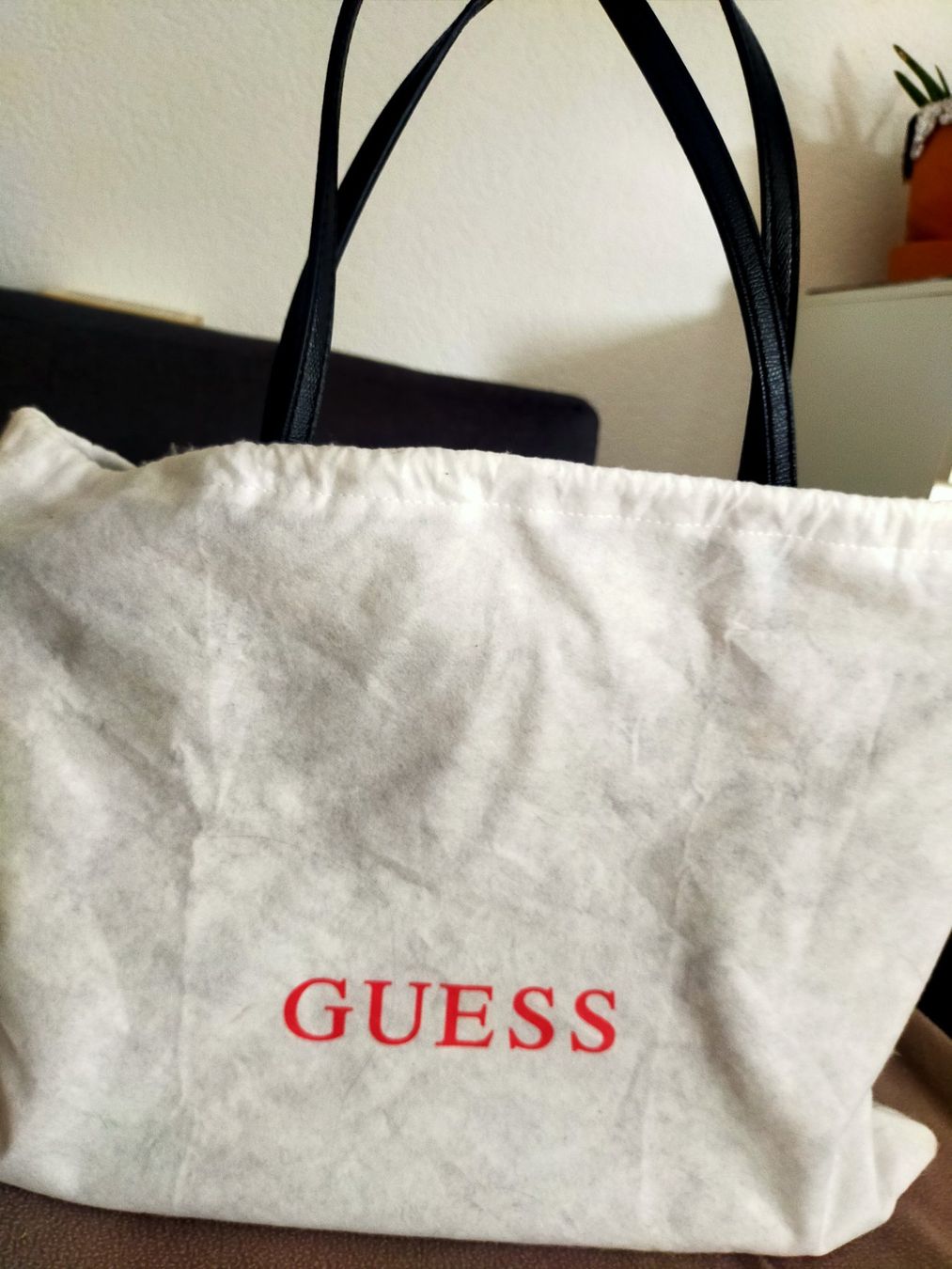 Guess Borse da donna: Guess Handtasche Schwarz, Top Zustand – Usato da Tägerig venduto da mikky02 1