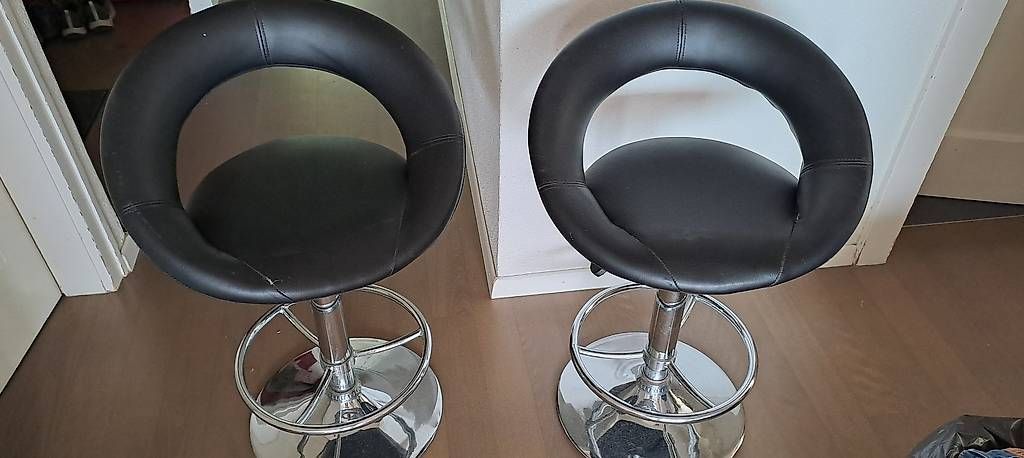 Conforama Stühle: Deux sièges de bar – Gebraucht aus La Croix (Lutry) von edo_n8wf 1