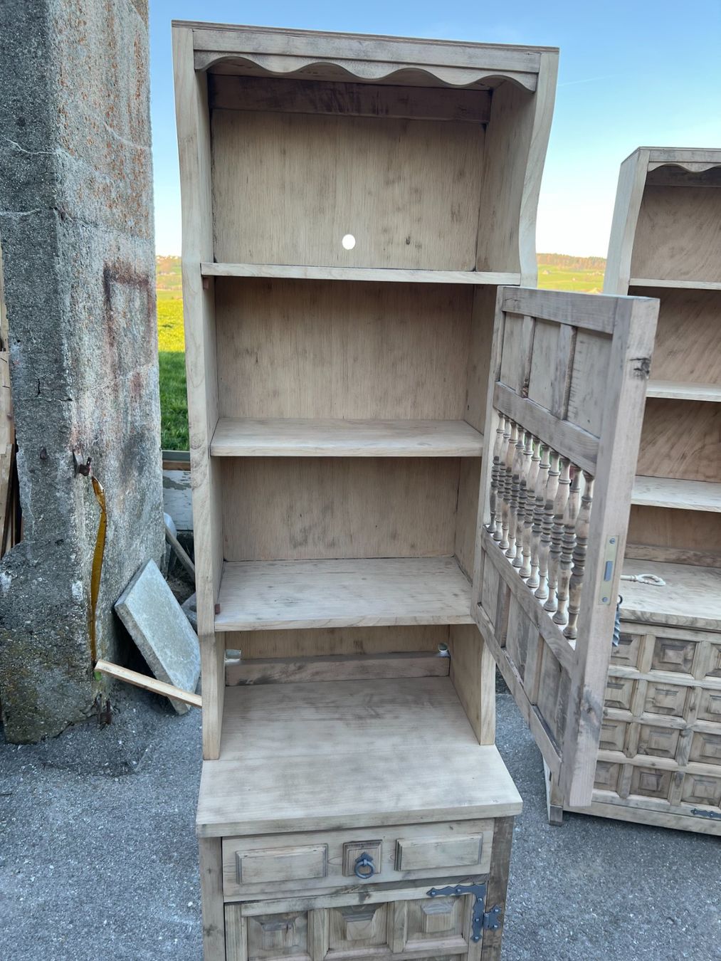 Schränke: ART 1071-I Meuble espagnol sablé – Gebraucht aus Pont-La-Ville von BCMGLEAL 1