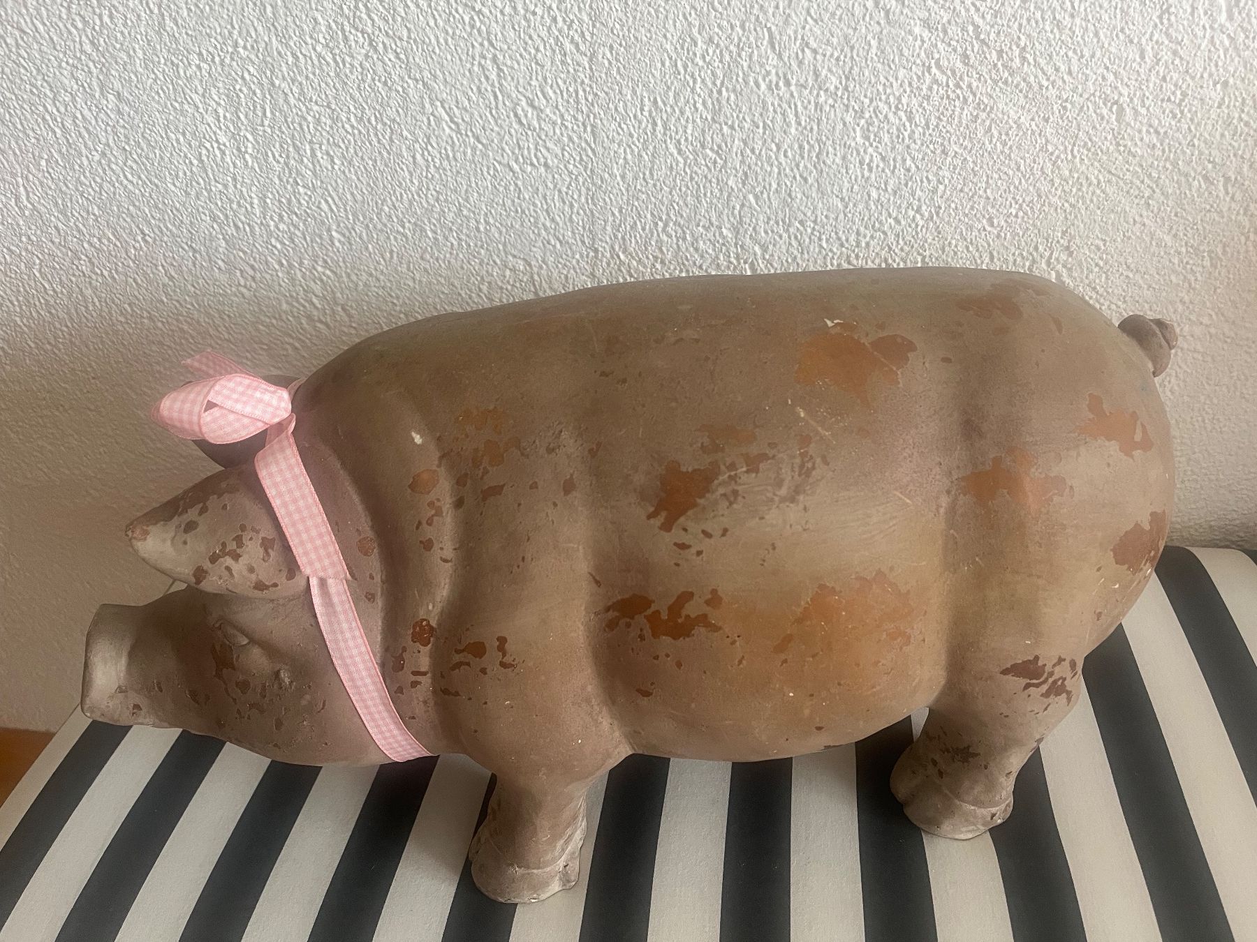 Alle Dekorationen: TERRACOTTA GLÜCKSSCHWEIN 59x44 CM – Gebraucht aus Rorschacherberg von Artmaru 2