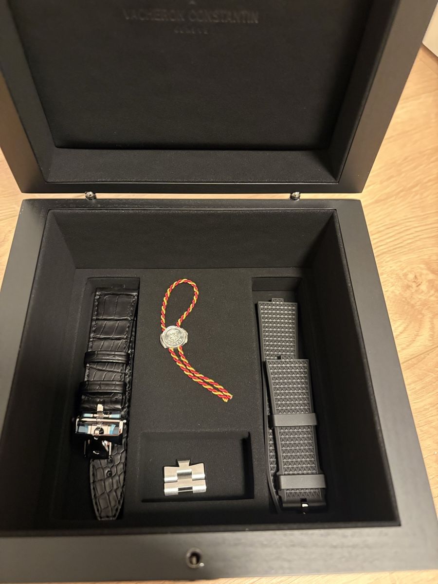 Vacheron Orologi: VACHERON CONSTANTIN Overseas – Nuovo e nell'imballaggio originale da Wangen b. Olten venduto da Erhii 3
