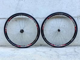 EASTON CIRCUIT 28" Laufradsatz LRS TOPZUSTAND 2609