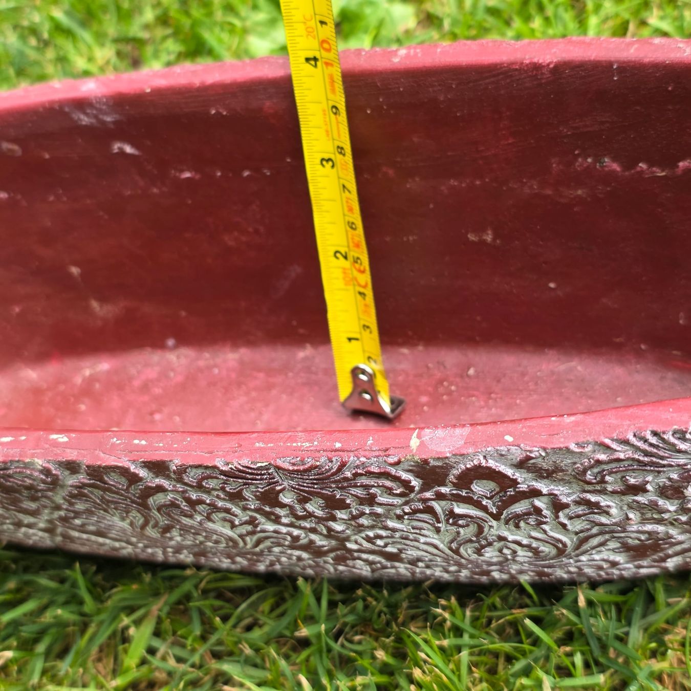 Vase & Récipients: Schöne Blumenvase oval rot mit Muster  – D'occasion à Rheinsulz par Dred 8
