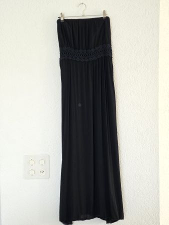 Schönes, langes, schwarzes Sommerkleid, Grösse M