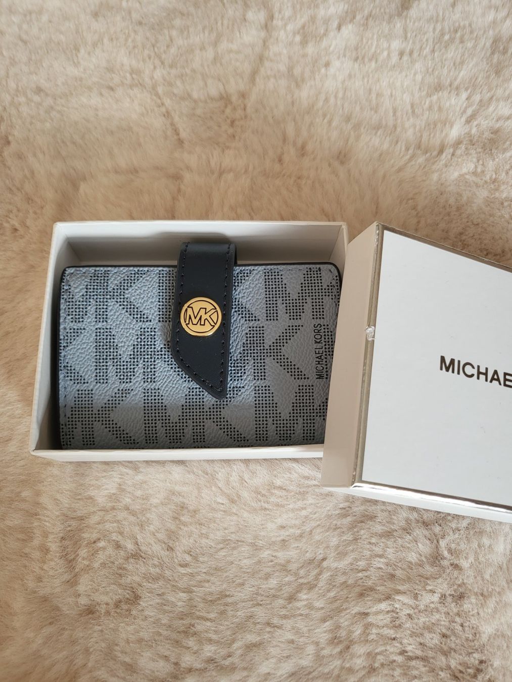 Michael Kors Portamonete: Porte-monnaie MK – Nuovo e nell'imballaggio originale da Aegerten venduto da SivHour