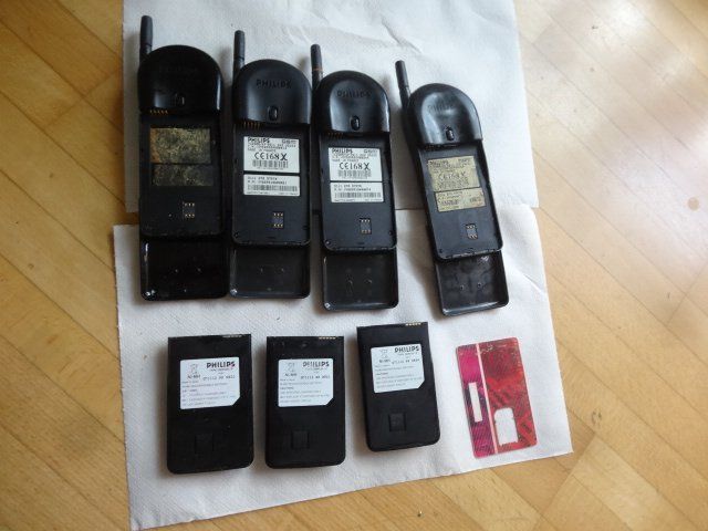Philips Telefoni cellulari / Smartphones: 4 STK ANTIK PHILIPS HANDY-OHNE CHARGER.NICHT TESTED.NO WORK – Usato da zürich venduto da ahmad01 8