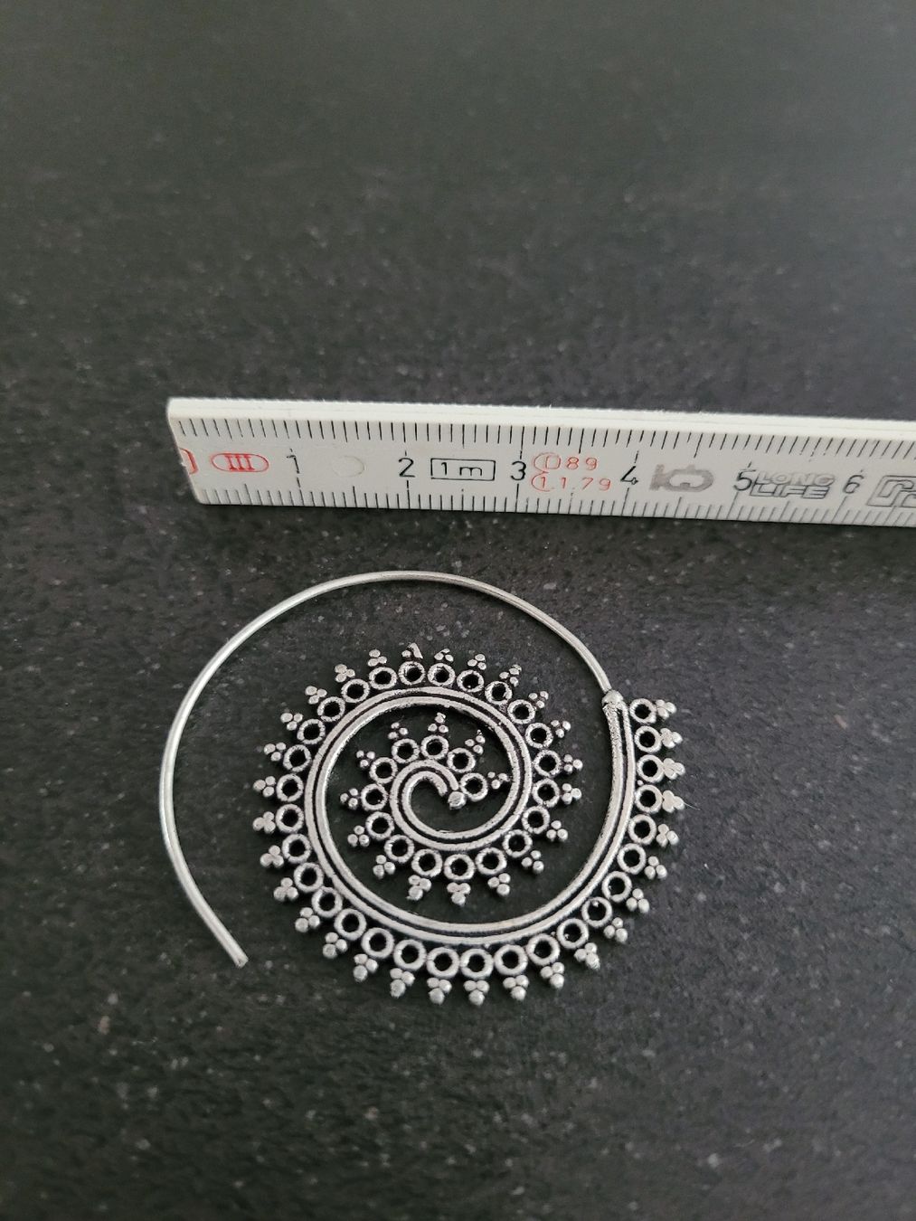 Ohrringe & -stecker: Ohrringe Spiral Muster, Silberfarbig – Gebraucht aus Büren NW von nie_k6382 1