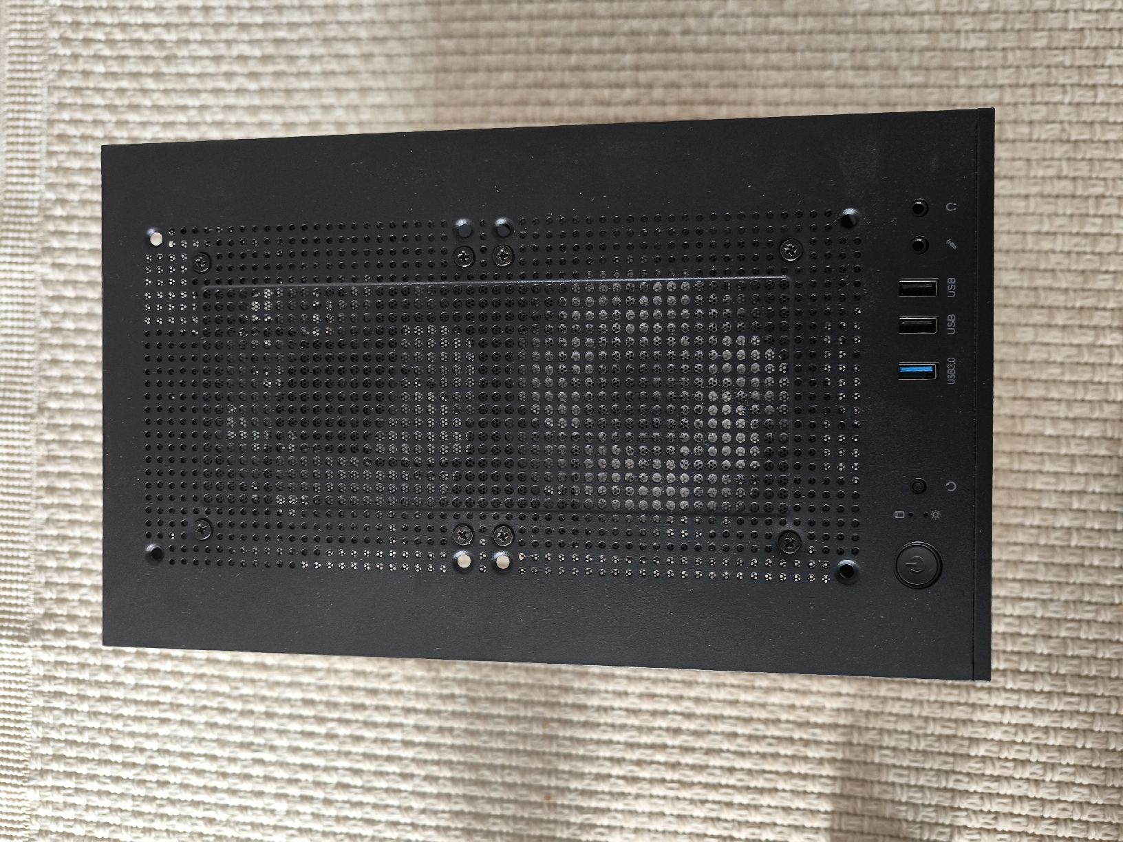 Gehäuse: PC Gehäuse Darkflash mit 3 Fan Lüfter – Gebraucht aus Emmenbrücke von nem_qht9 2