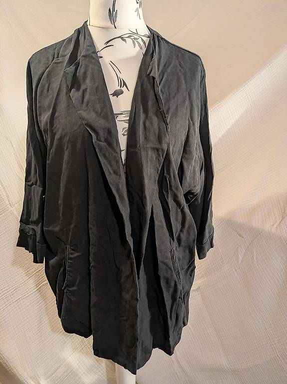 Giacche: Oversized Jäckchen 3/4 Ärmel – Usato da Schwyz venduto da Magdalena86
