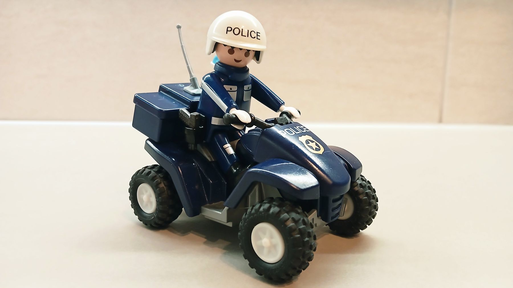 Playmobil Giocattoli: Playmobil bateau de secours pompier – Usato da Romainmôtier venduto da PanPan 6