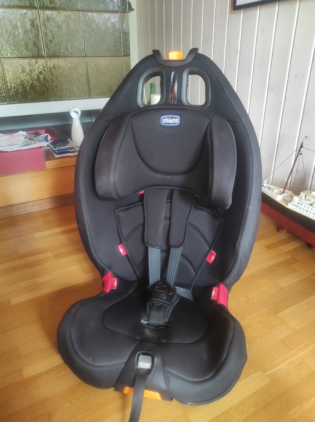 Chicco Sièges auto: Autositz Kinder – D'occasion à Romanshorn par dan_hxj9