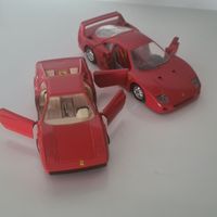 2 Burago Ferrari Modell 1/24