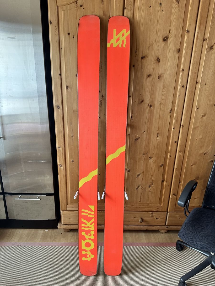 Völkl Skis: Völkl Three Freeride Ski 186 cm inkl. Marker Bindung – Gebraucht aus Samedan von kon_5l6y