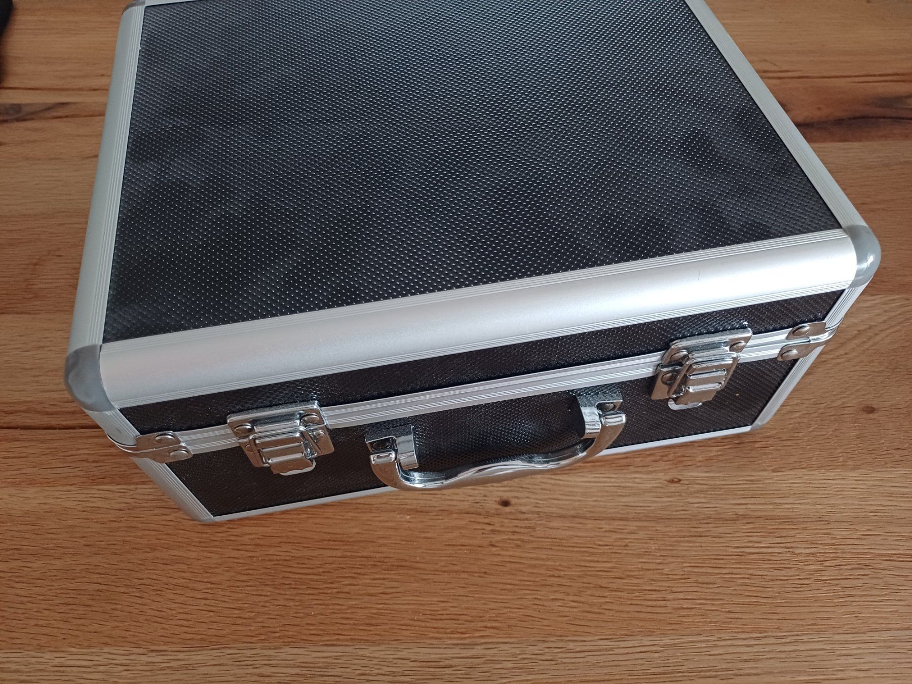 Microfoni: GXT 252 Emita Streaming Microphone – Usato da Luzern venduto da sev_s97z 1