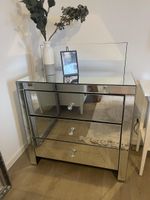 Spiegelschrank Kommode
