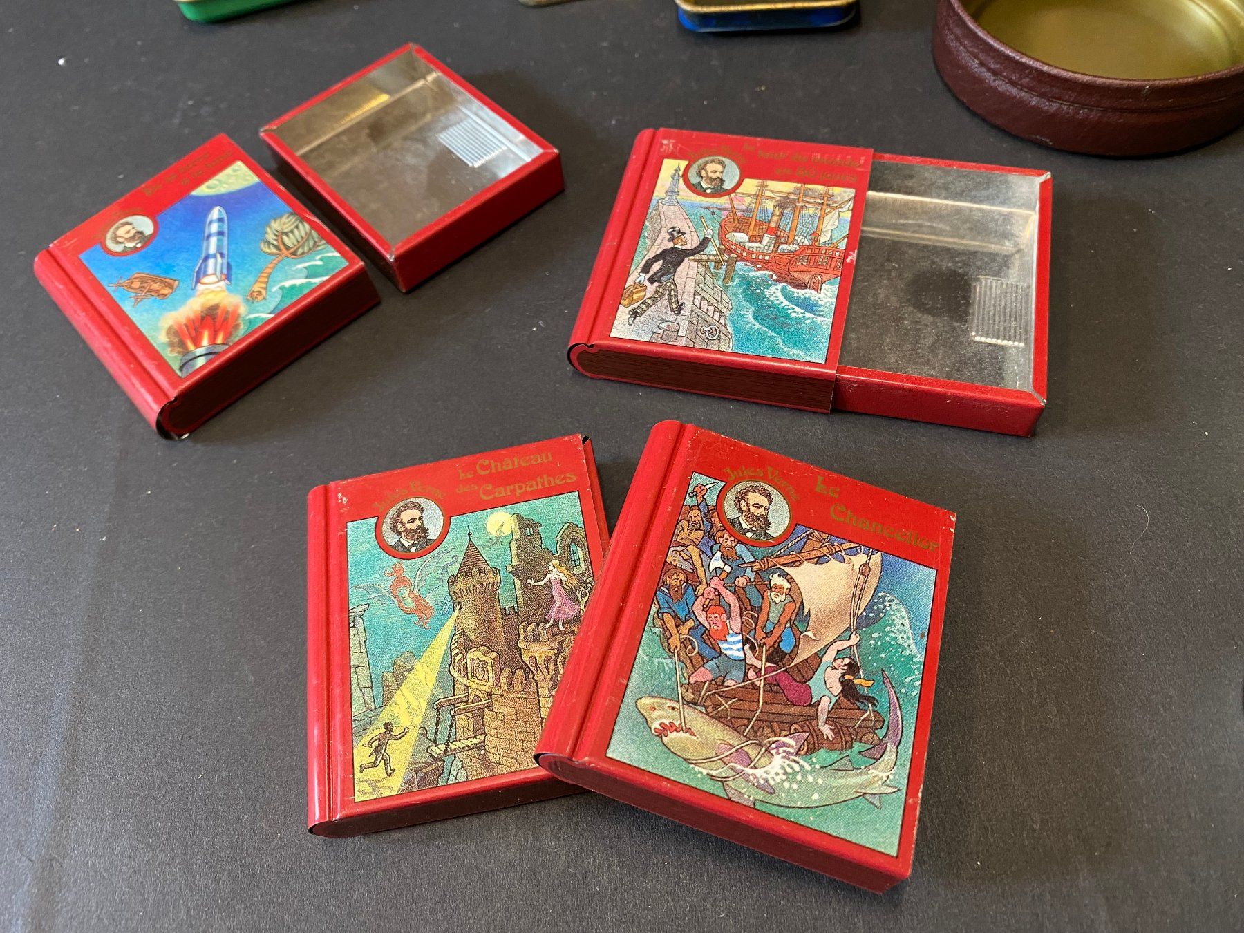 Altre Stoviglie: 15 Diverse Vintage Blechdose – Usato da Schaffhausen venduto da Magnet 9