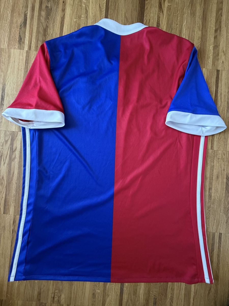 Adidas Leibchen & Hosen: Original FC Basel 2017/18 Trikot L – Gebraucht aus Burgdorf von Shirtsy 1
