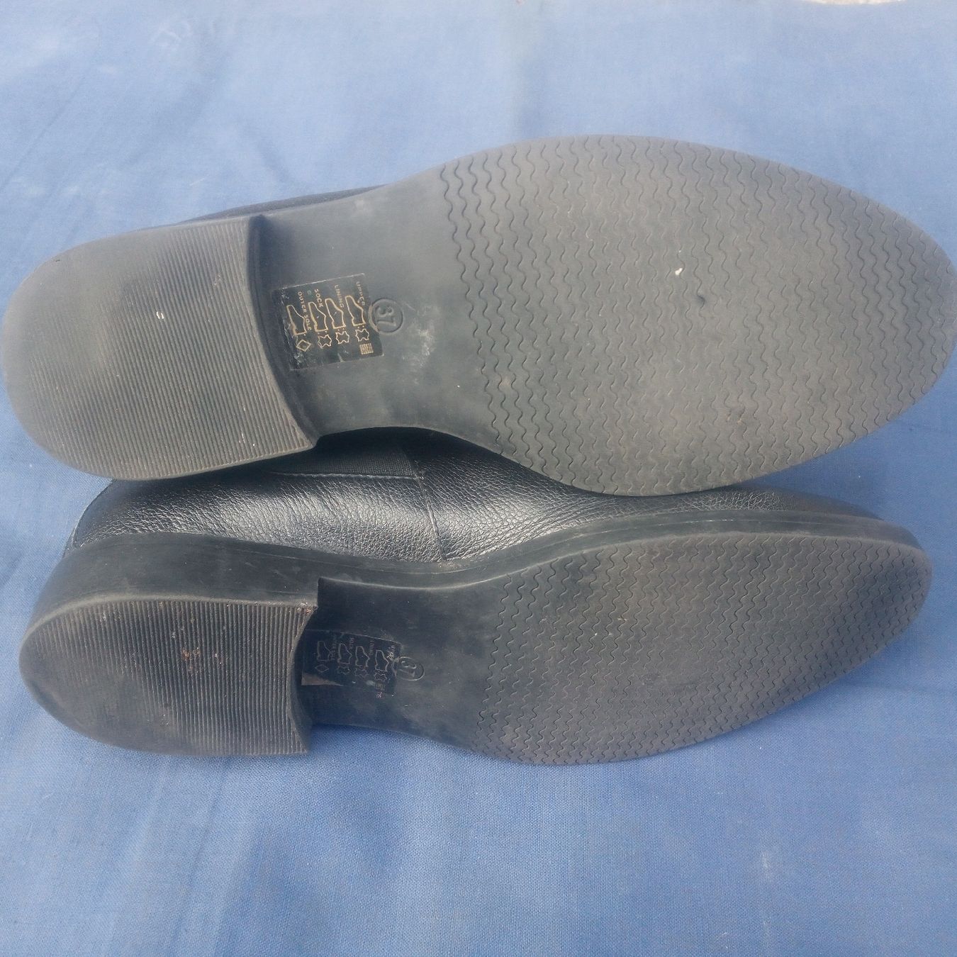 Scarpe da donna: Schwarze Lederstiefeletten, Grösse 37 – Usato da Luzern venduto da toenu23 2