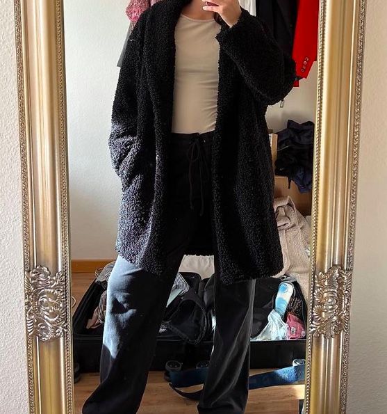 Zara Cappotti: Schwarzer Zara Teddymantel – Usato da Embrach venduto da ale_v5qn 1