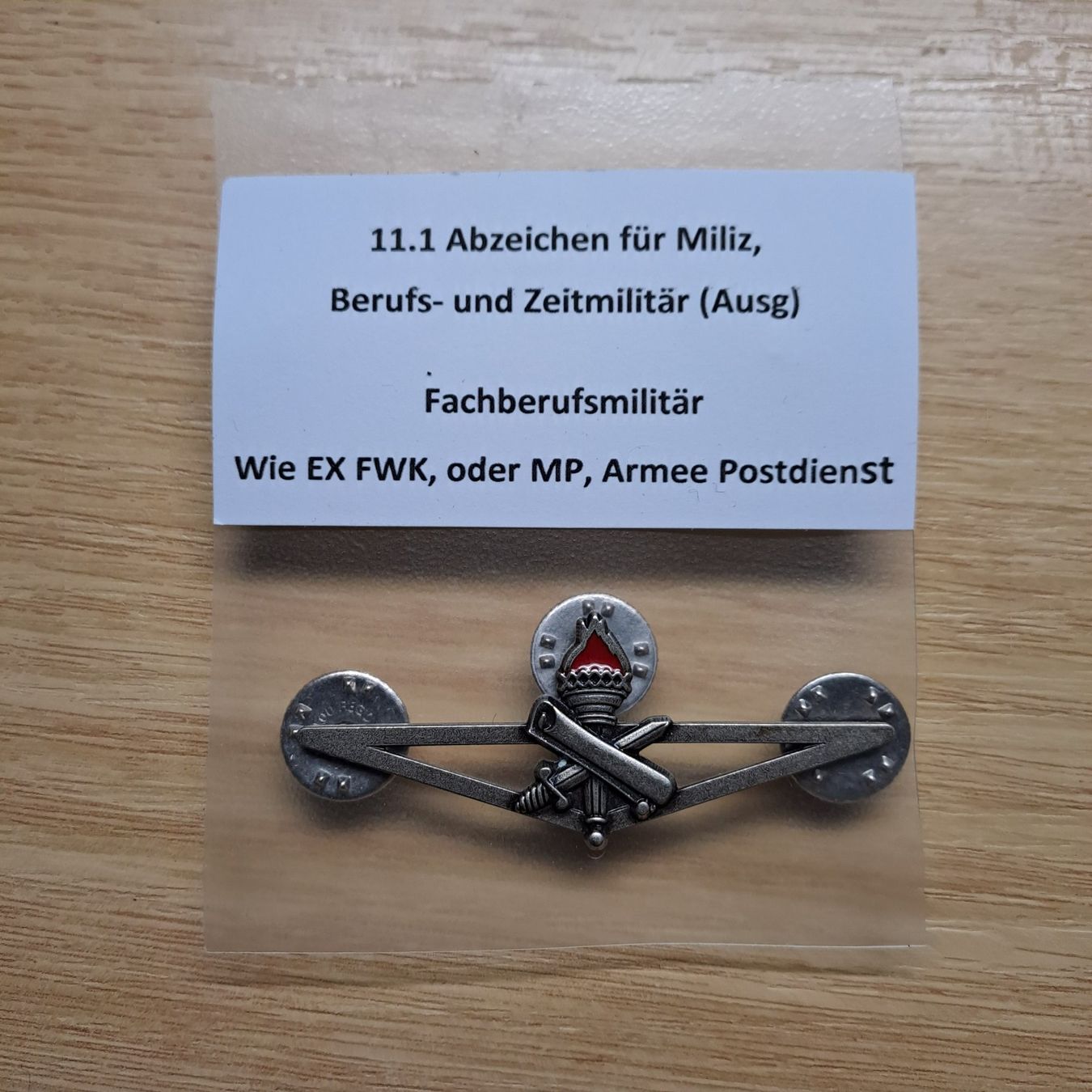 Armée suisse Plaquettes & Badges: Fachberufsmilitär – Neuf (Voir description) à Gipf-Oberfrick par Mig_29