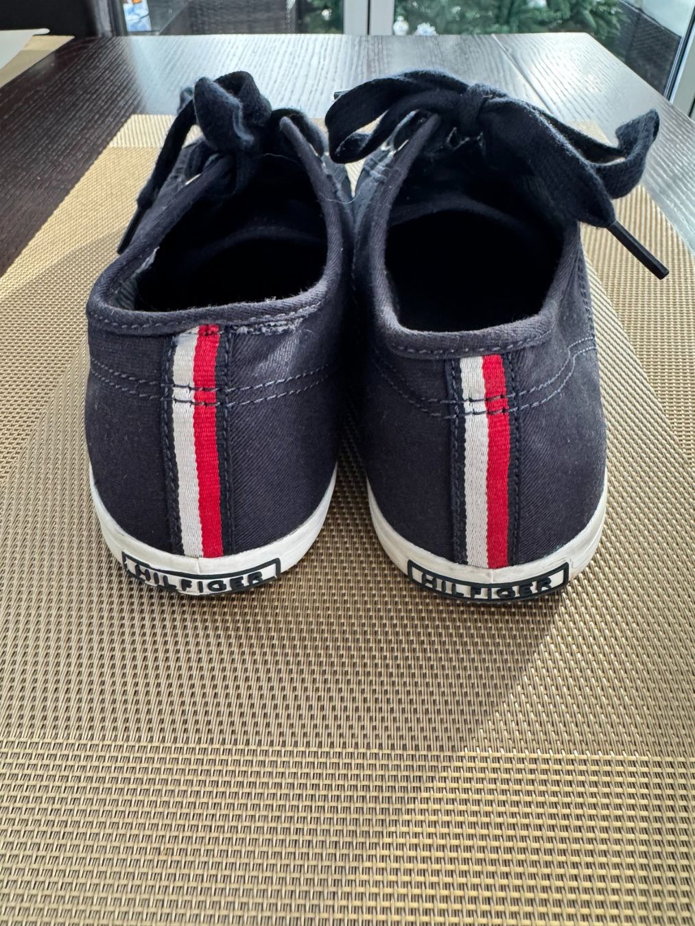 Tommy Hilfiger Scarpe da donna: Tommy Hilfiger - Sneaker Blau - 39 – Usato da Spreitenbach venduto da Webtempel 2