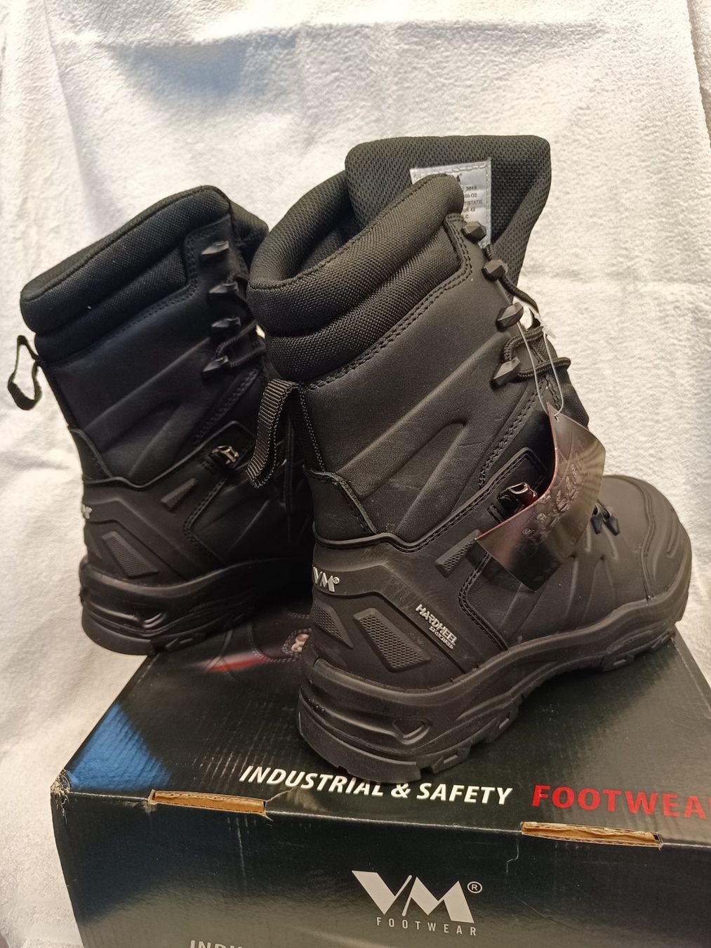 Herrenschuhe: Berufsschuh / Arbeitsschuh / Stiefel O2 – Neu und originalverpackt aus Oberegg von A-Z.Handel.Loehrer 3